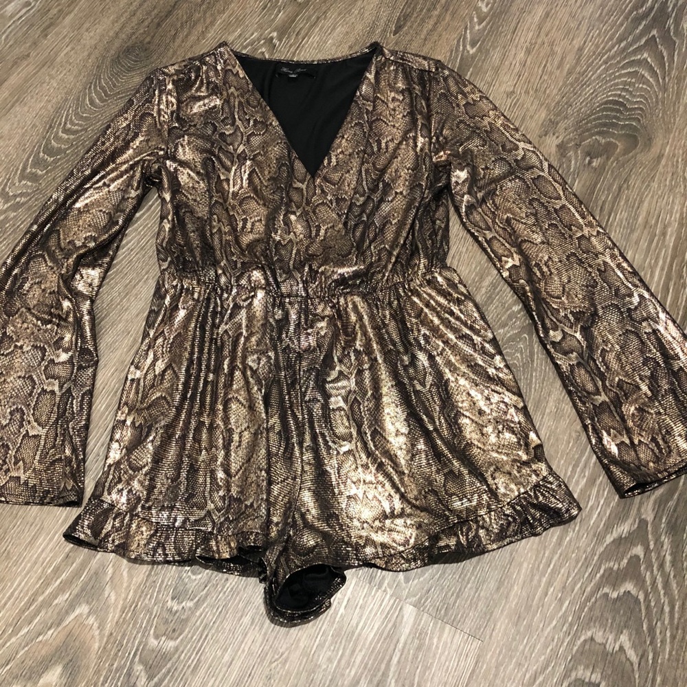 Snake print shorts romper